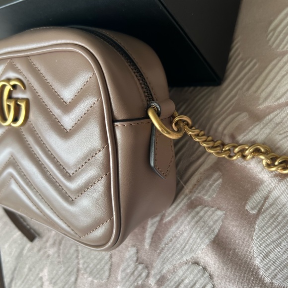 GUCCI GG MARMONT MINI SHOULDER BAG - Picture 4 of 16
